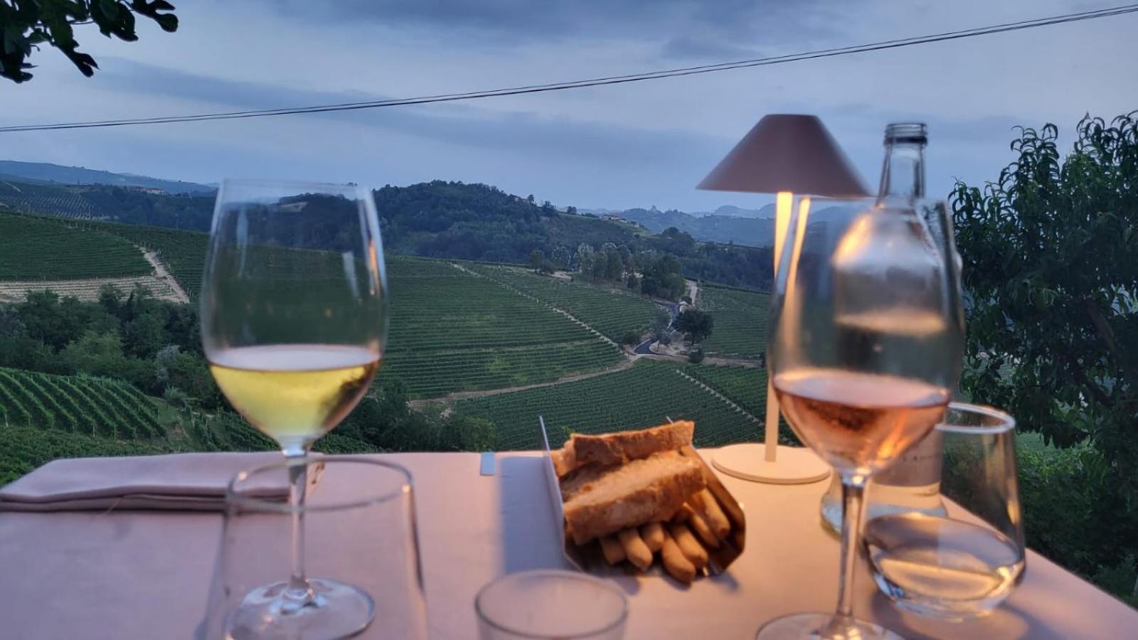 Villa Gatti di Langa Dogliani Esterno foto